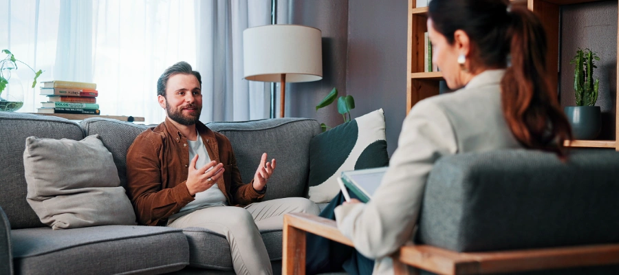 Image of a therapist and patient in a cognitive behavioral therapy session developing evidence-based relapse prevention strategies