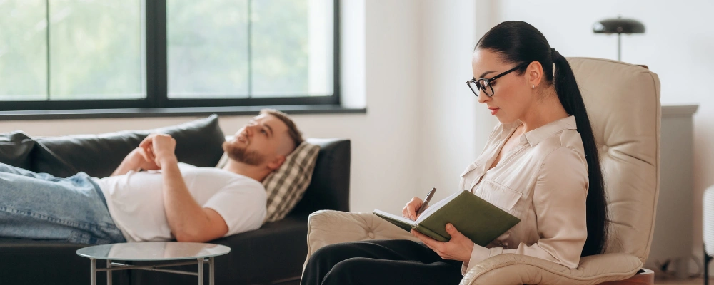 Image of a therapist and patient in an individual outpatient session for ongoing addiction treatment and recovery